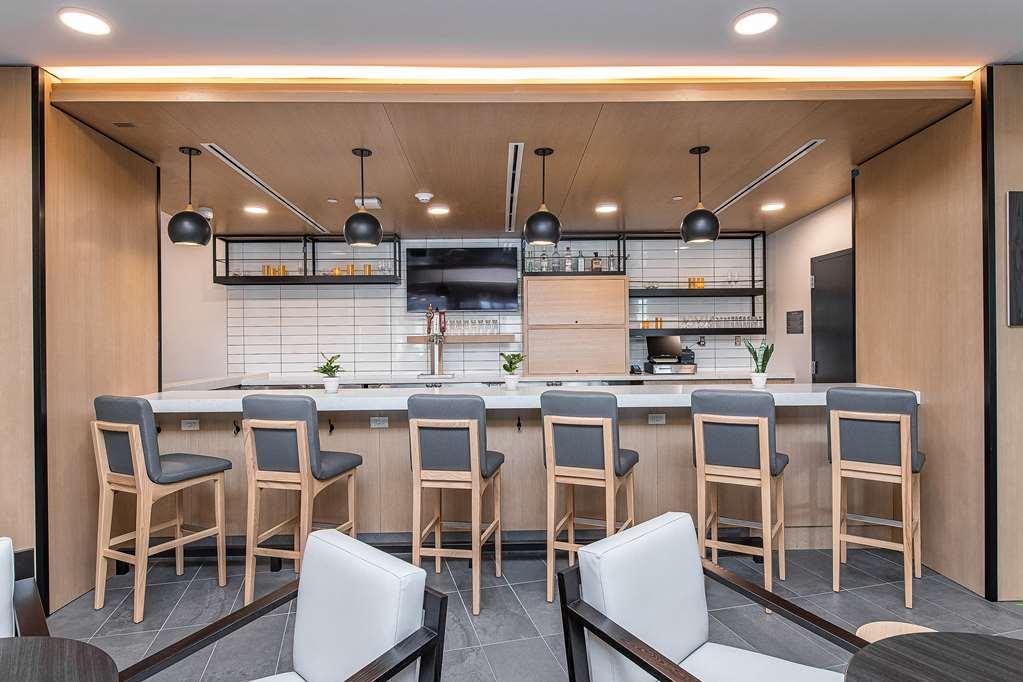 Hyatt House Rochester Mayo Clinic Area Restaurant photo