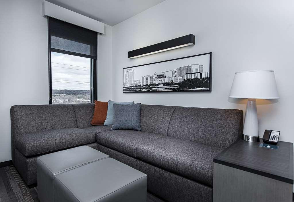 Hyatt House Rochester Mayo Clinic Area Room photo